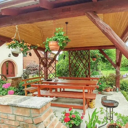 Dom wakacyjny Four-bedroom In *