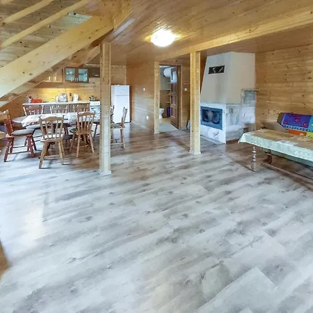 Dom wakacyjny Four-bedroom In *